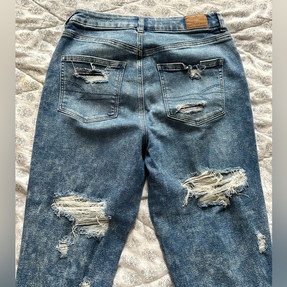 American Eagle Stretch Distressed Jeans Size 8 - Picture 2 of 7